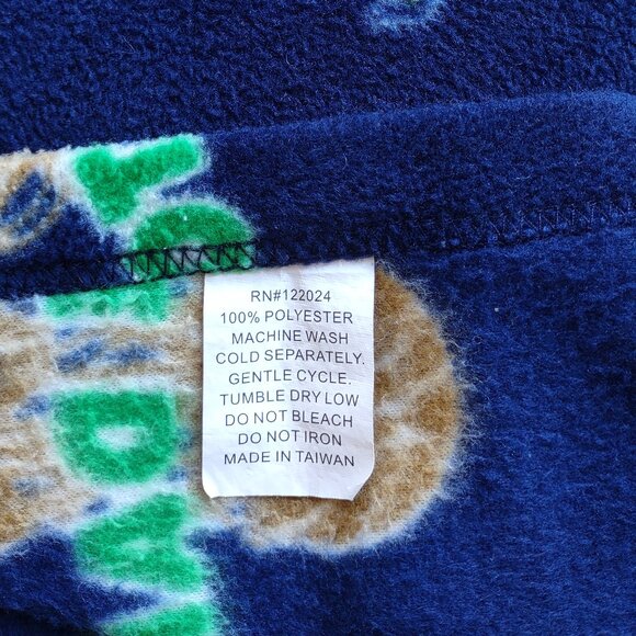 Notre Dame Fighting Irish Collegiate Snuggie Blanket w/ Sleeves  Adult OS - Picture 10 of 10